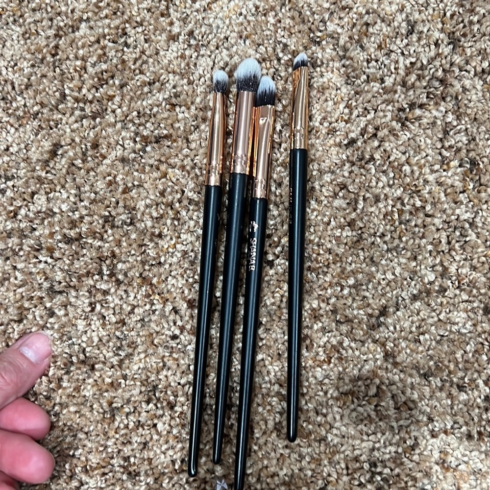 New Shaina B eye brushes